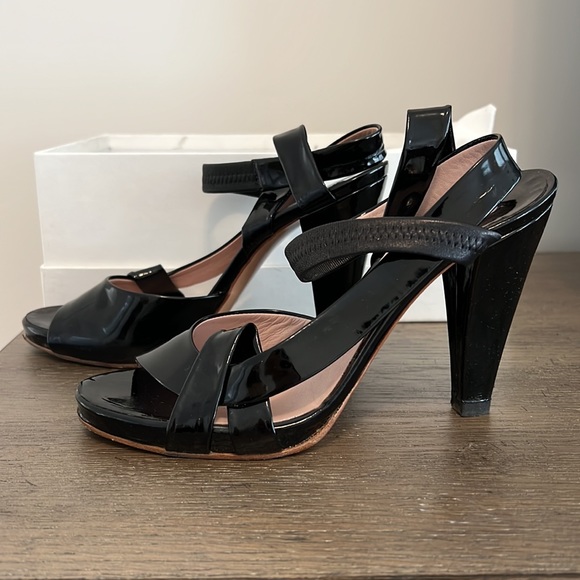 Chloe Black Heels - Picture 2 of 8